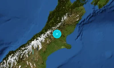2002 km E of Hobart, Australia